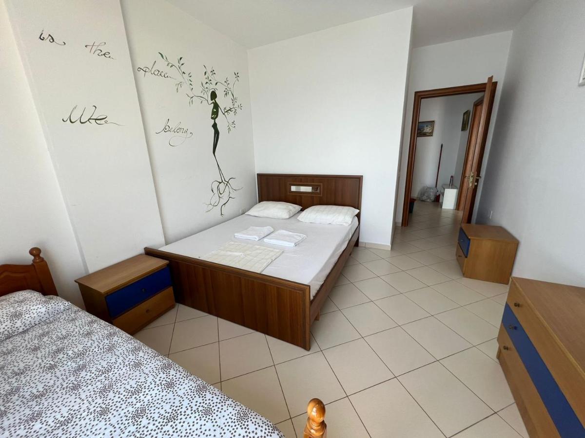 Blue Sky Apartaments Dıraç Dış mekan fotoğraf